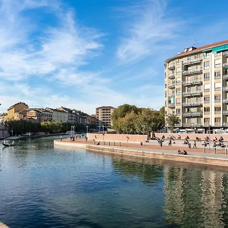 Darsena Dream-loft Vista Navigli Διαμέρισμα